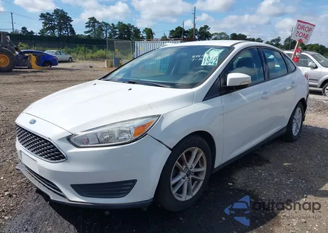 2017 Ford Focus Se z USA, uszkodzony, nr VIN 1FADP3F22HL279023